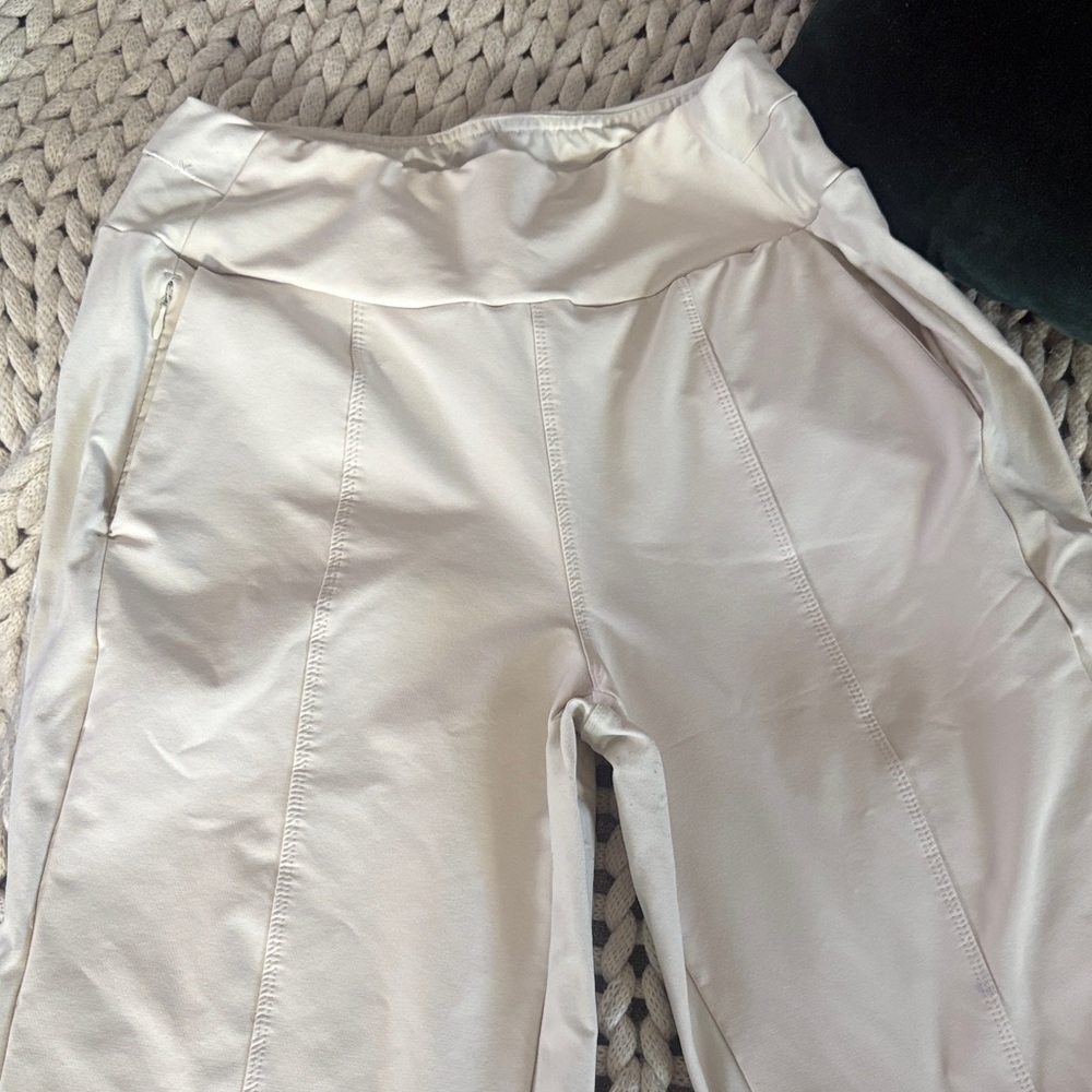 Avalanche Cream Apparel